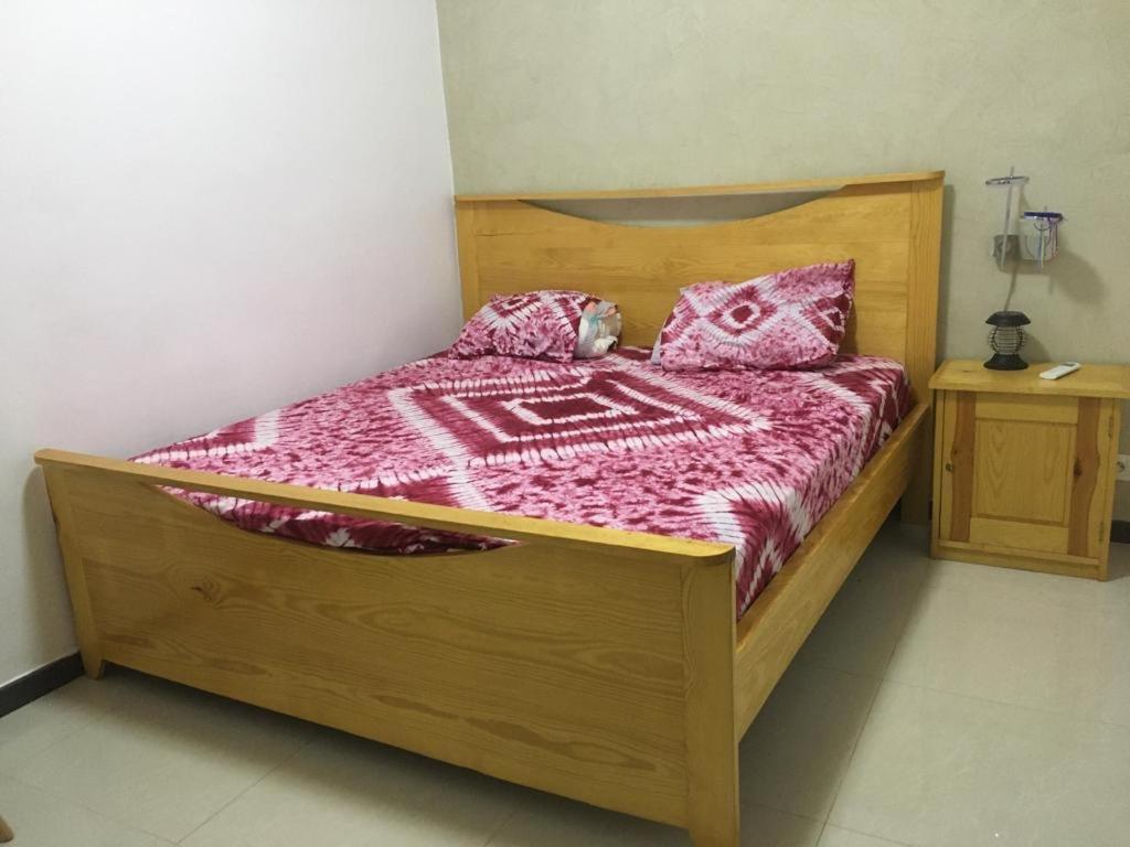 Saly - Villa Kage 6 Chambres -Clim-Wifi-Eau Chaude-Billard-Babyfoot-Ping Pong-Canal - Electricite Non Comprise エクステリア 写真